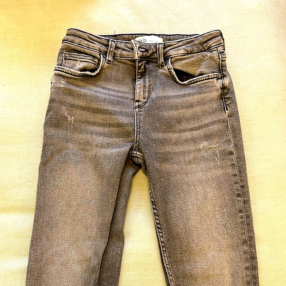 Zara distressed grey skinny jeans size 6